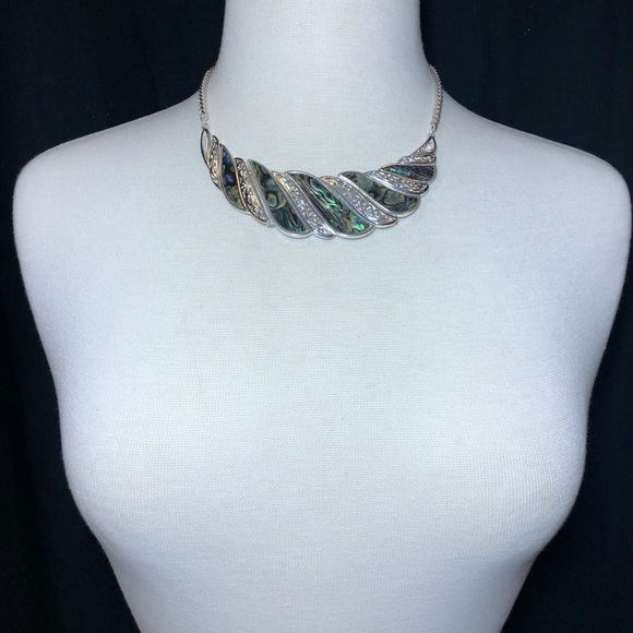 Abalone Shell Swirl Bib Necklace Earrings Set - Picture 2 of 5